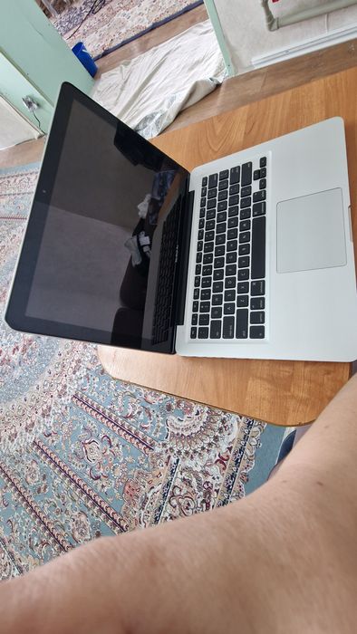 Ноутбук MacBook 1372