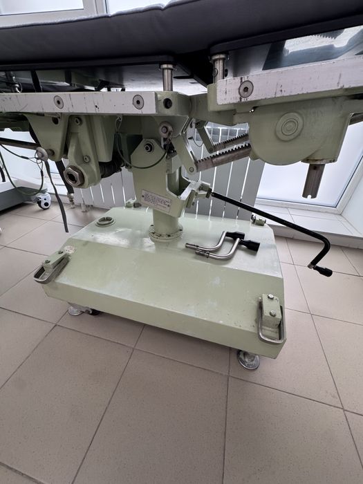 Операционный стол продается