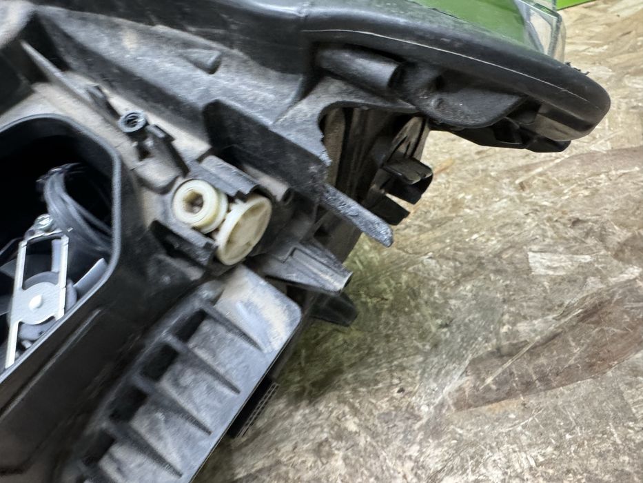 Far bmw X1 F48 led adaptiv / Ventilator 2016 dreapta