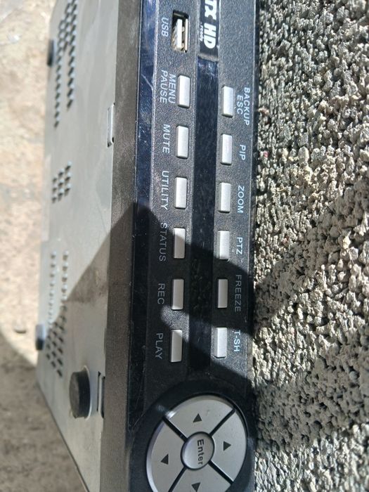 Vand dvr HD  cu hdd im stare buna