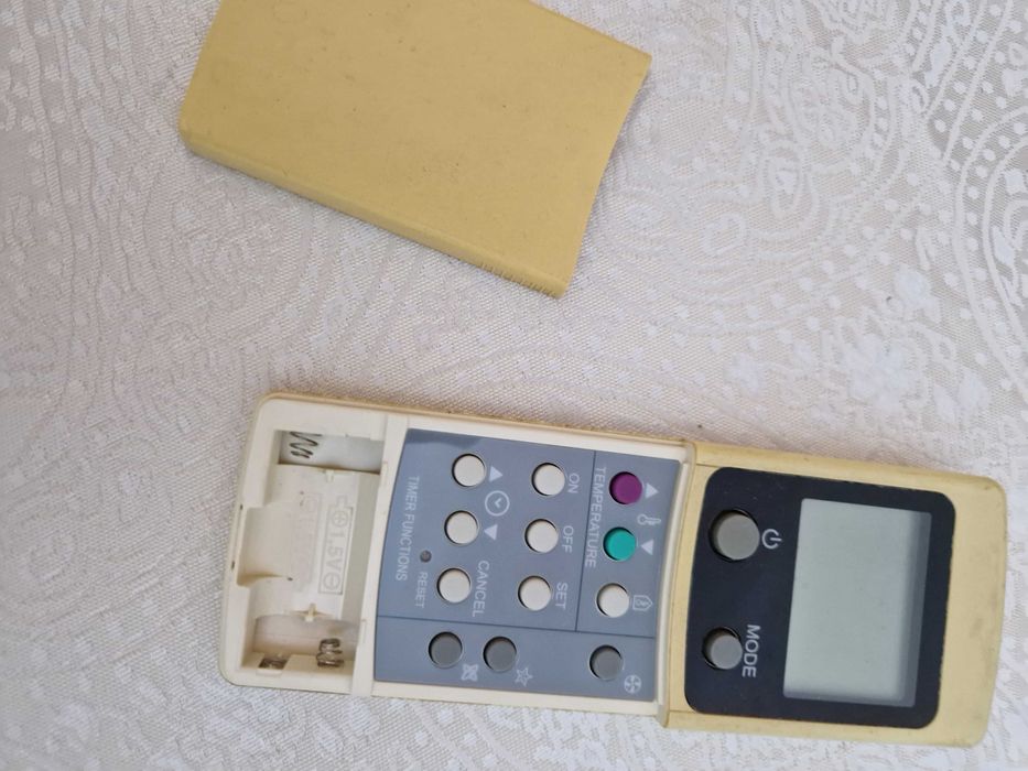 telecomanda AC Delonghi