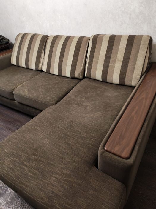 Продаётся диван б/у