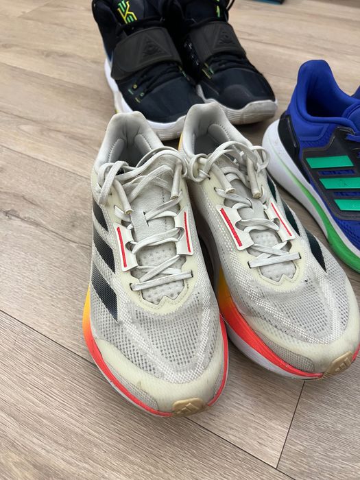 Кроссовки по символичной цене