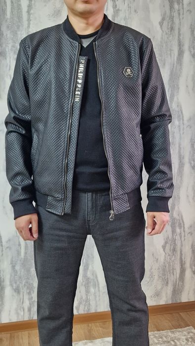 Кожаная куртка, продам.