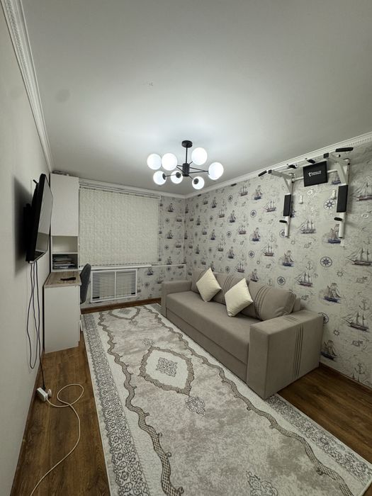 Продам 3 комн кв в 12 мкр
