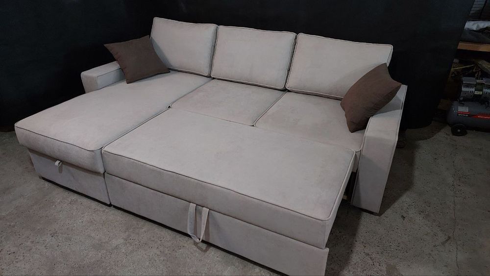 Раскладной диван на продажу. Сделан на заказ.