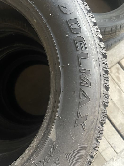 Зинмяя резина 225/60/17