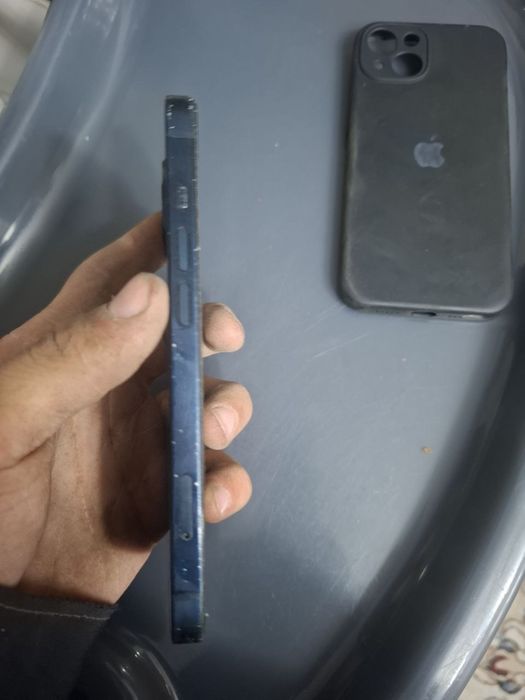 Продам айфон 13 100% акб