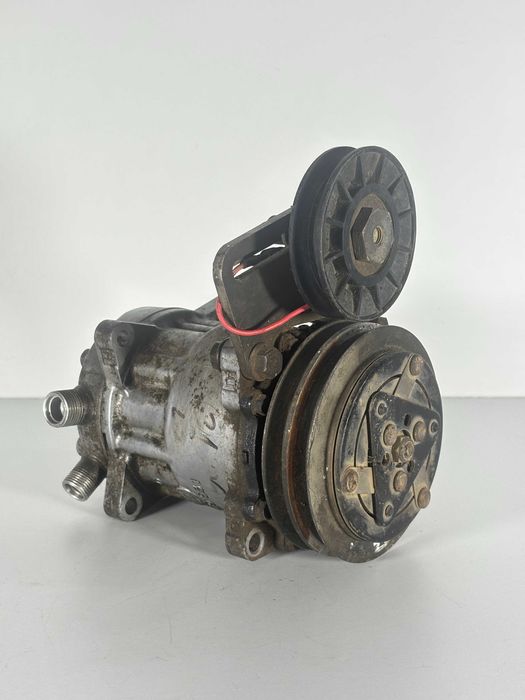 Компресор Климатик Мицубиши Л200 2.5 Дизел (97-06г) Kompresor Klimatik Mitsubishi L200 2.5 TDI