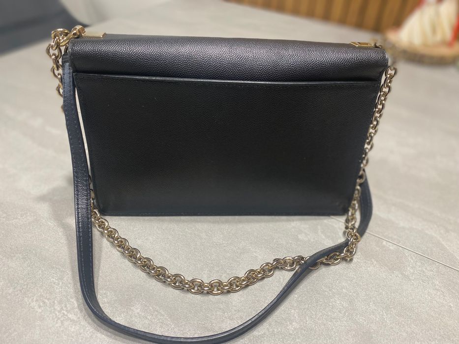 Черна чанта FURLA Metropolis