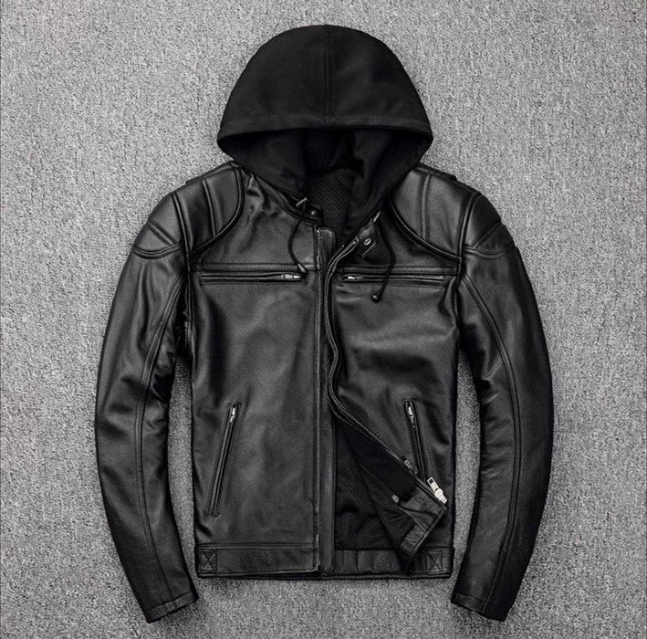 Кожанки для мужчин в наличии