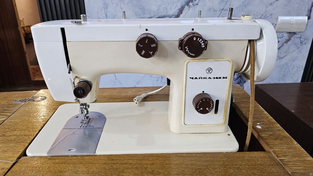 Швейная Машинка Чайка 142 М
