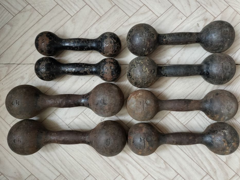 Гири Гантели из СССР, парами продаются.