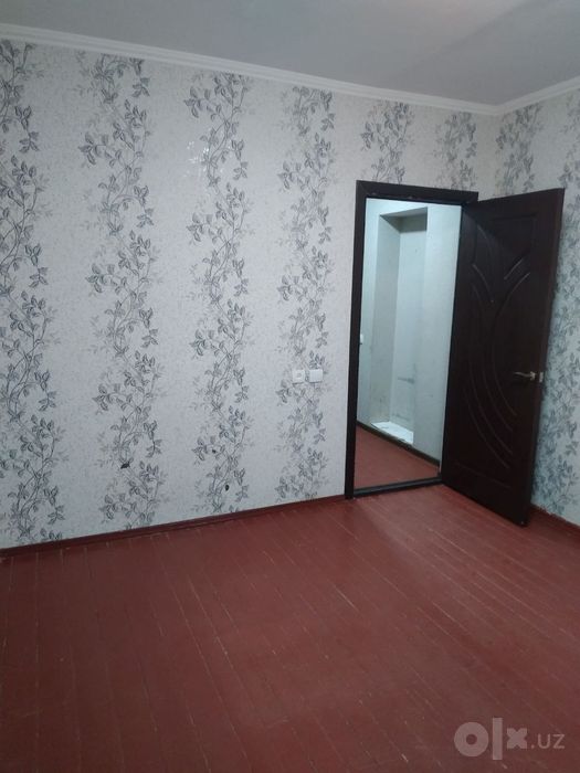 Срочно продаётся 1/4/4 Быв.общежитие Лисунова 1