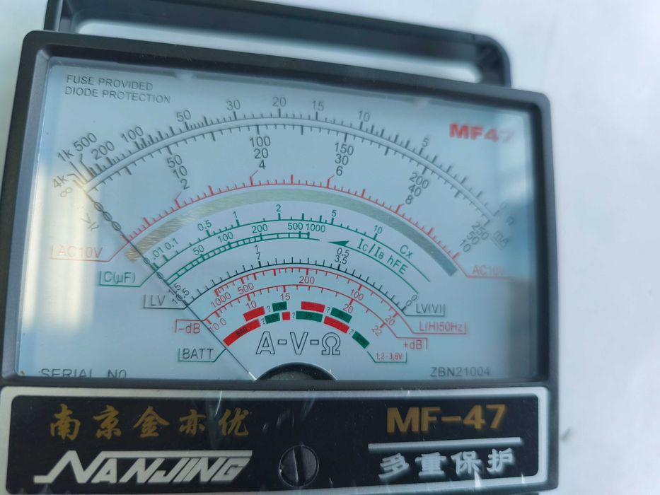Multimetru analogic MF-47