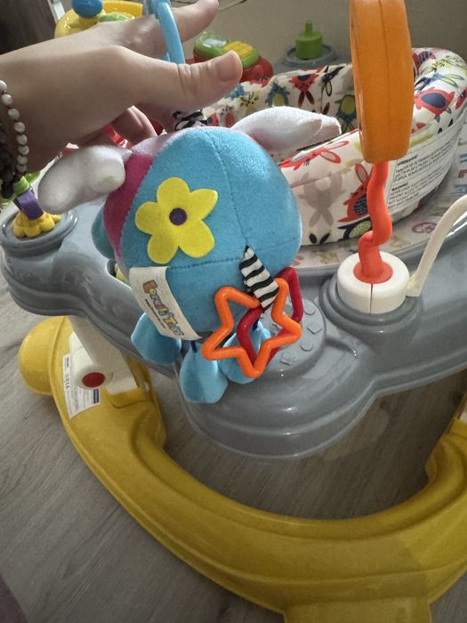 Проходилка Chipolino 4 в 1 Джоя Лукс + Подаръци