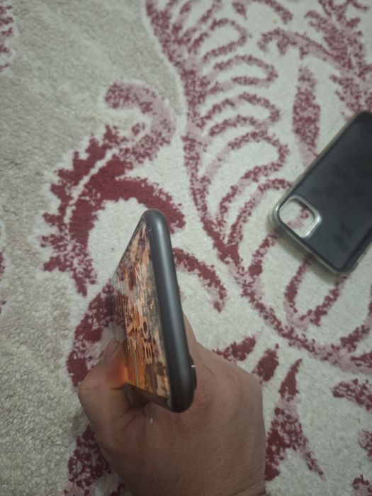 Айфон 11 в идиялном состоянии