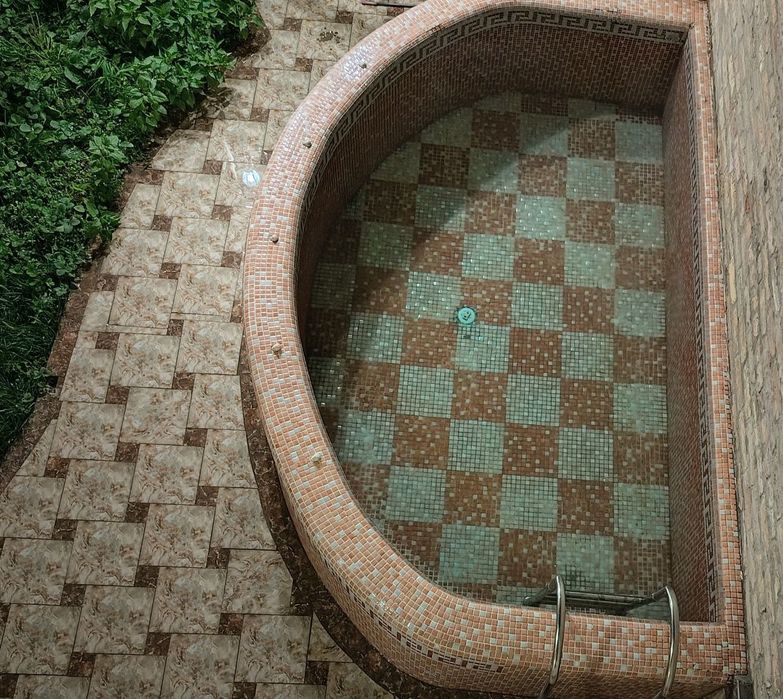 Ховли сотилади срочно