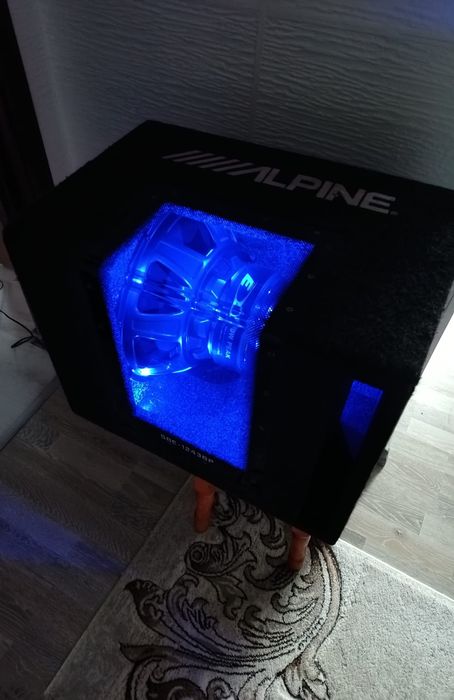 Subwoofer alpine