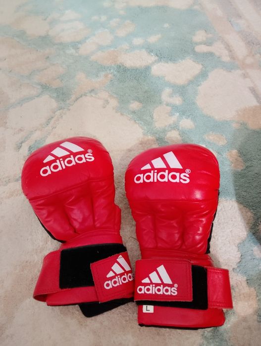 Продаю вещи для каратэ(бокса)