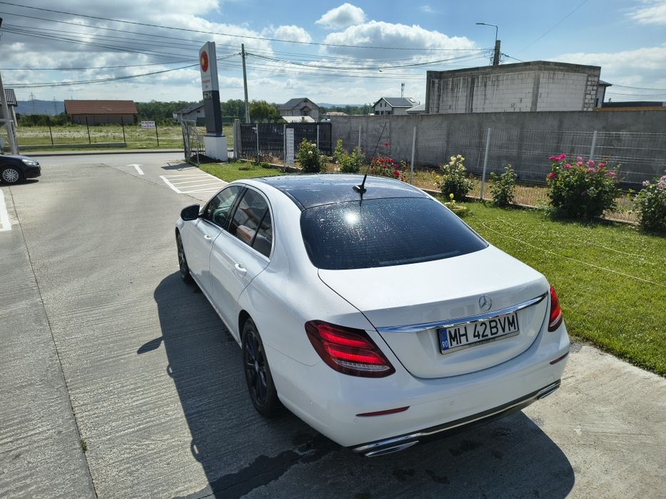 MERCEDES-BENZ E-Class 2017 — imagine 4