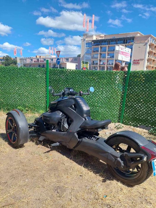 Продавам CAN AM rycer