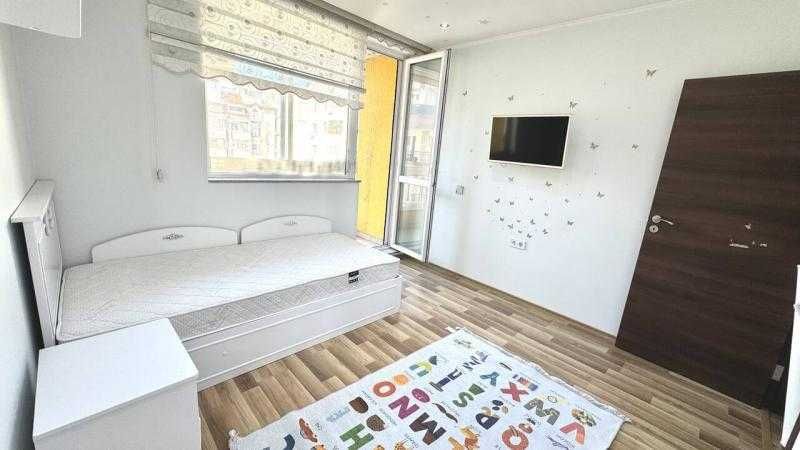 Дава се под наем Тристаен апартамент в Бургас, Славейков - 88 кв.м за 739.5 € - Снимка #10