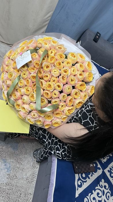 101 роз с оформлением свежие
