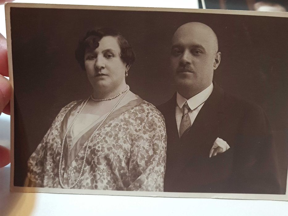 8 foto vechi de familie, tip carte poștală, ateliere maramureșene