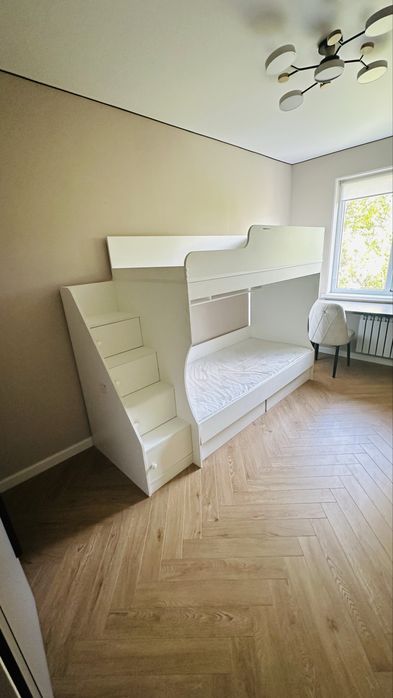 Продам двухярусную кровать