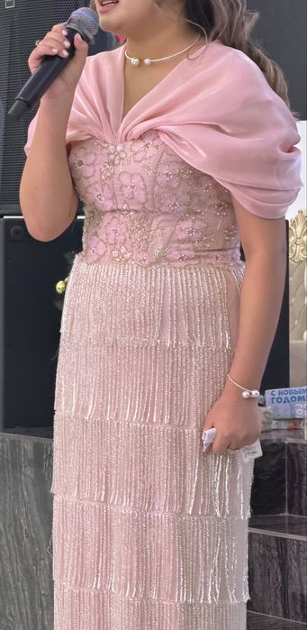 Продам шикарное  платье