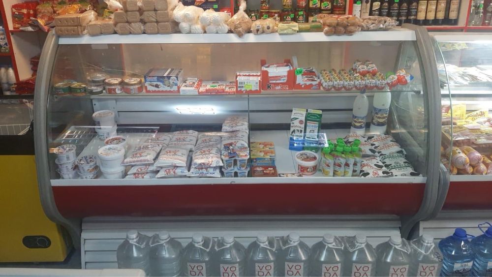 Витринный холодильник