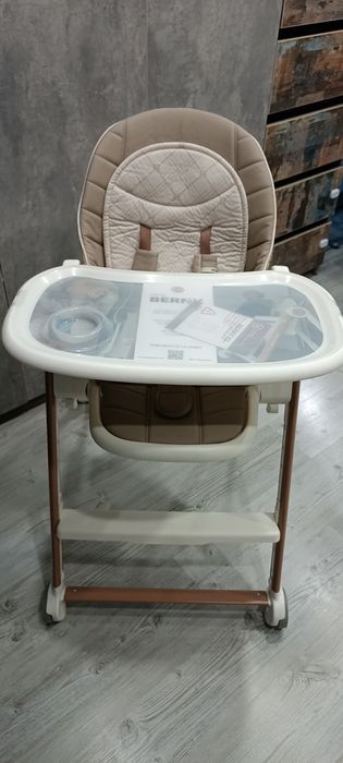 Продам стульчик happy baby berny v2