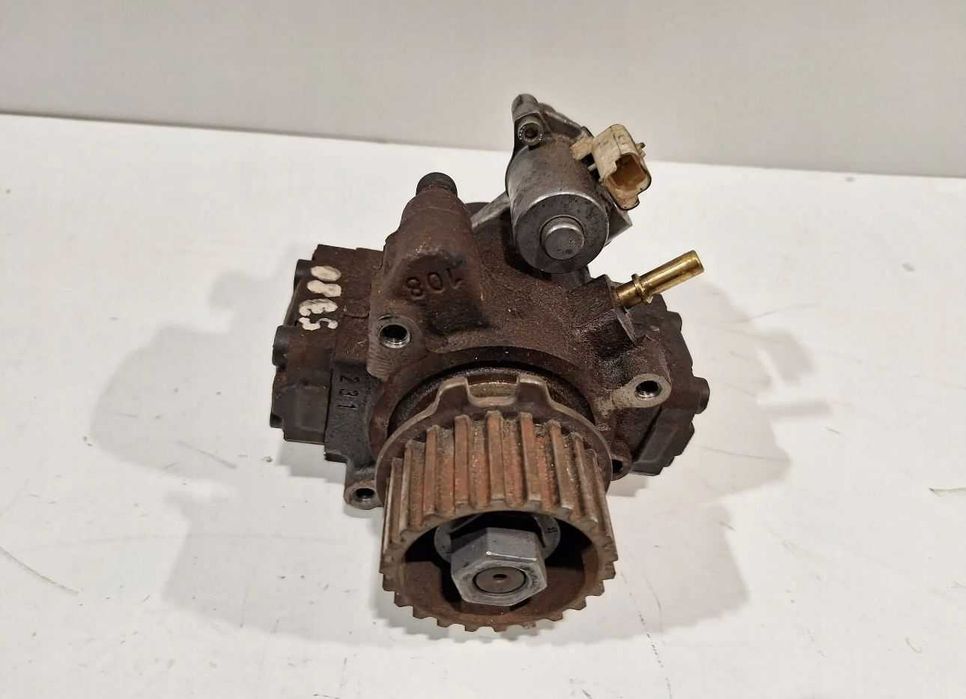 Pompa injectie Ford C-Max  1.6 tdci cod  9672605380