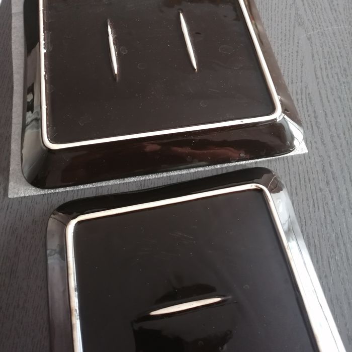 Set 2 platouri si betisoare