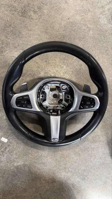 Volan original BMW M pentru G30 G01 G03 G05