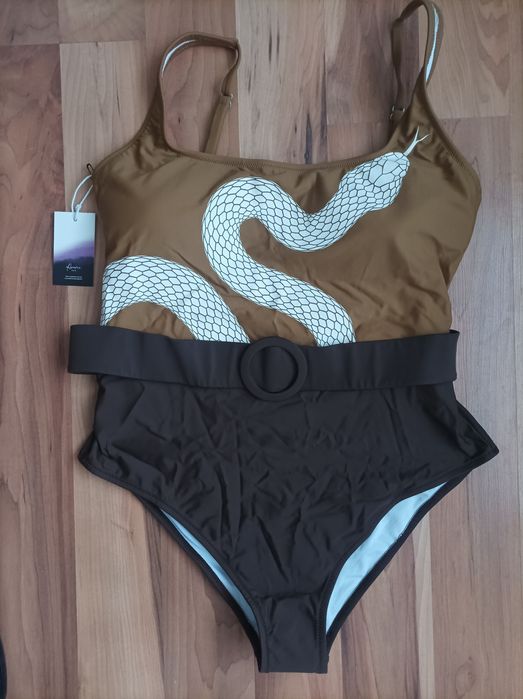 Averie XL/2XL цял бански