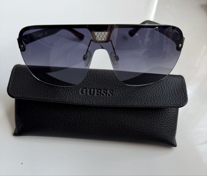 Оригинални мъжки слънчеви очила Guess