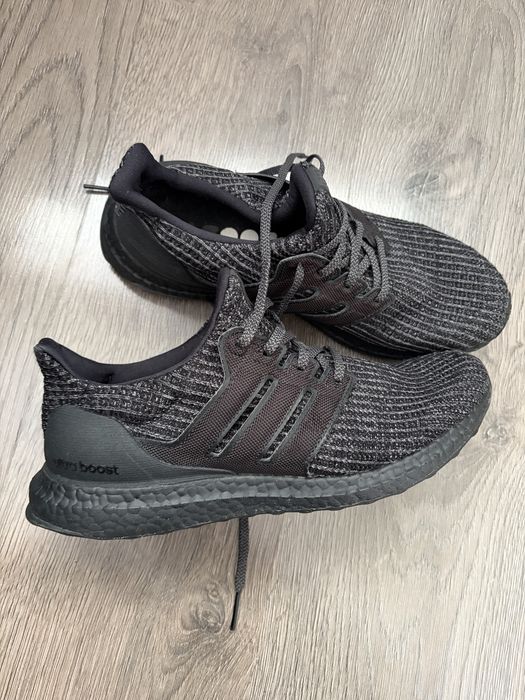 Оригинални маратонки Adidas UltraBoost 42