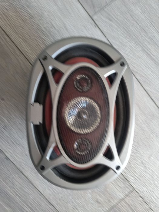 Difuzoare 2 bucăți 600w