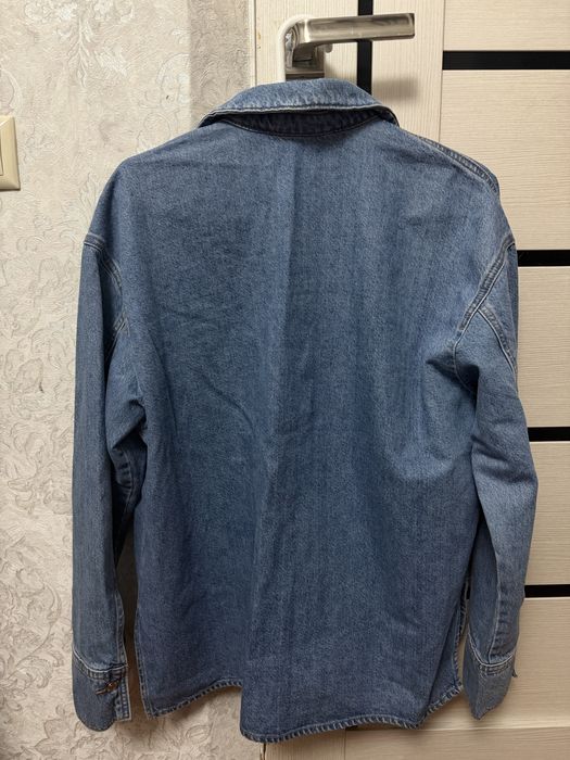 Джинсовая рубашка Манго