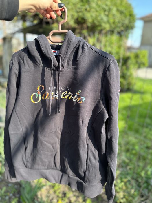 Страхотни блузки H&M, Terranova, Суитшърт FILA, жилетка S.Oliver