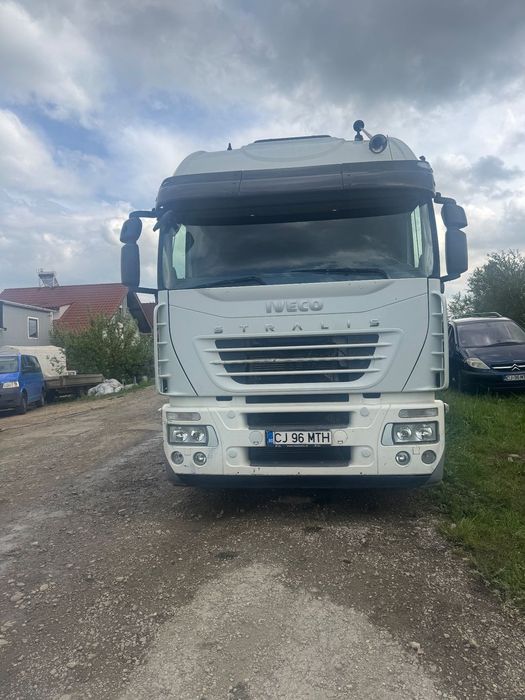 Iveco Stralis Vand camion cu macara 2011, hiab 144 Duo