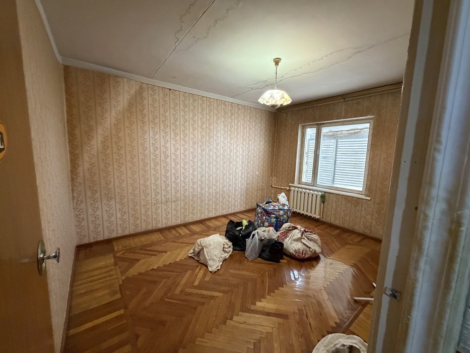 Продается 3х комнатная квартира 77 серии,кирпич,4 ый этаж