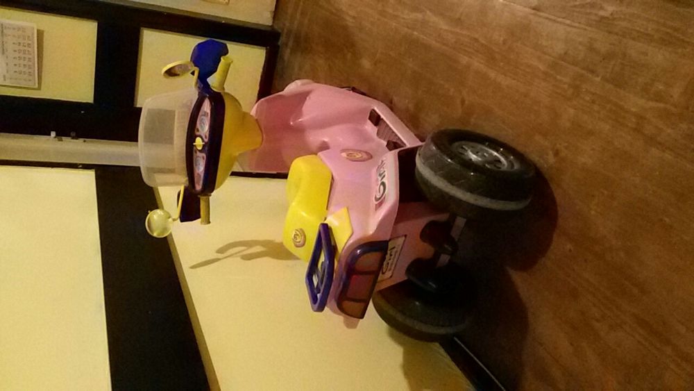 Продавам детски мотор