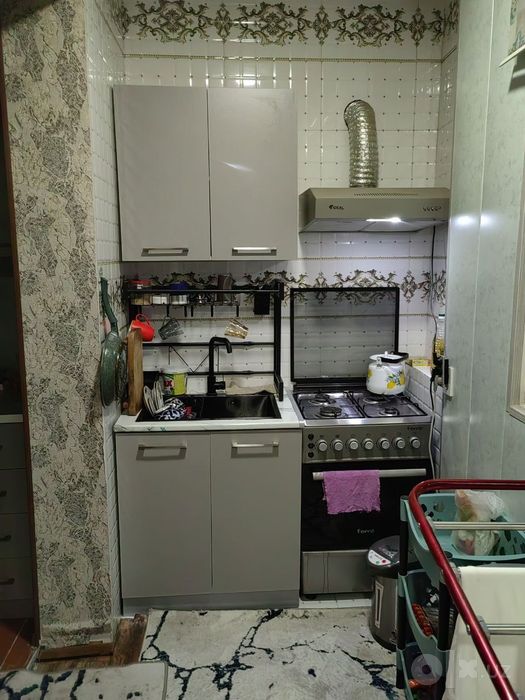 Продаю квартиру Яшнабадский р-он Авиасозлар-1.  2-ком 4-этаж 4-этажном