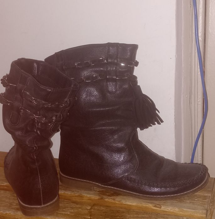 Продаётся обувь в хорошем состоянии