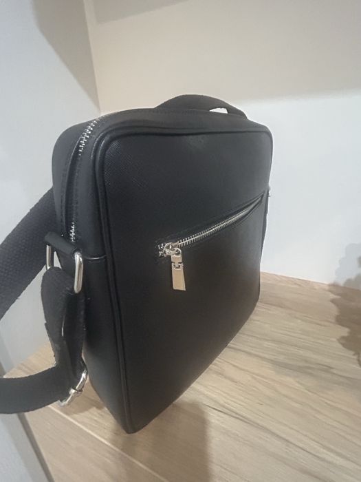 Мъжка кожена чанта Pierre Cardin!