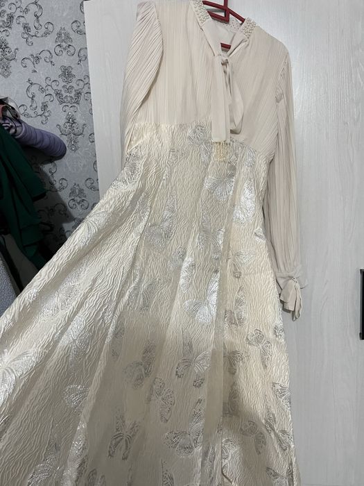 Женское платье