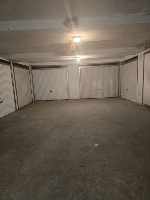 Дава се под наем Гараж / Паркомясто в Стара Загора, Център - 18 кв.м за 66.3 € - Снимка #1